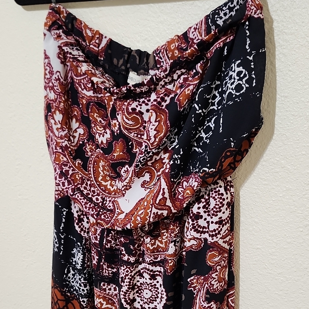 Elegant Paisley Maxi Dress - Picture 3 of 12